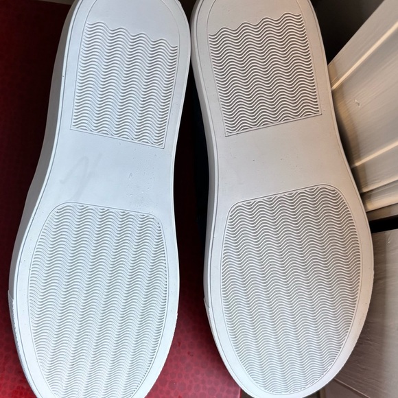 NWT Sanya navy blue slip on Leather Sneakers - Picture 3 of 4